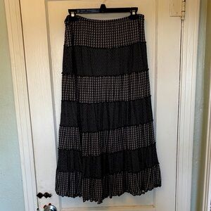 Elegant Black and White Women's Skirt
